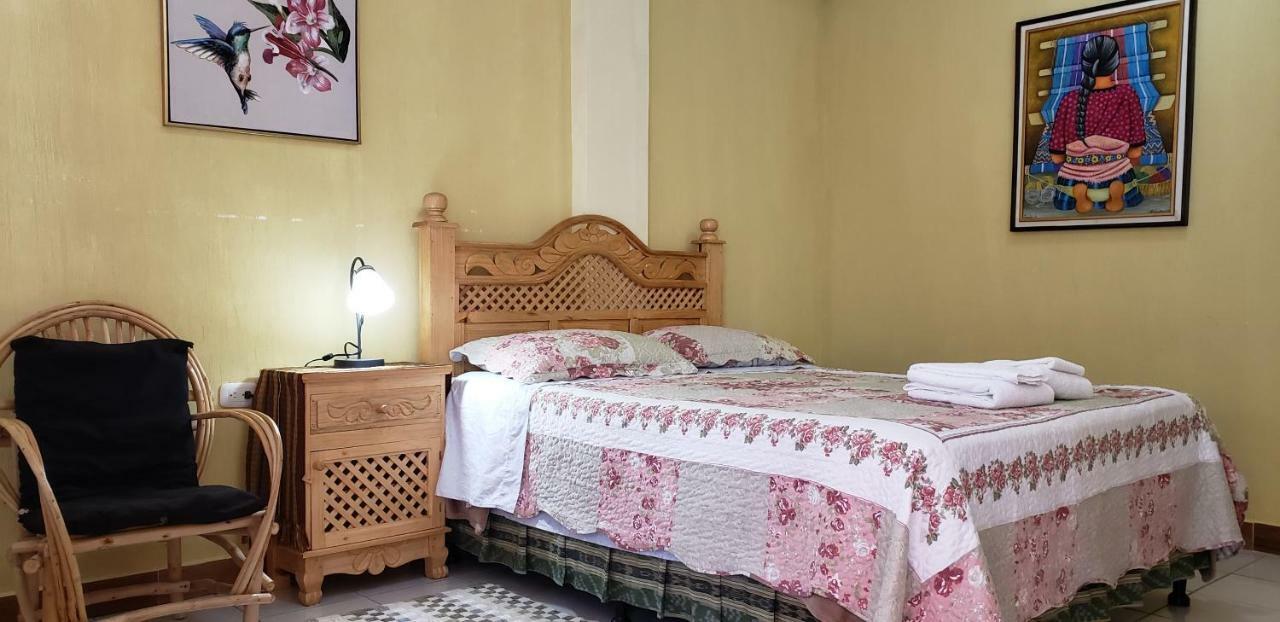 Hotel-Villas Jabel Tinamit Panajachel Bagian luar foto