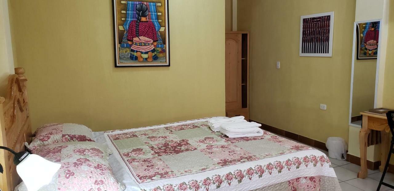 Hotel-Villas Jabel Tinamit Panajachel Bagian luar foto